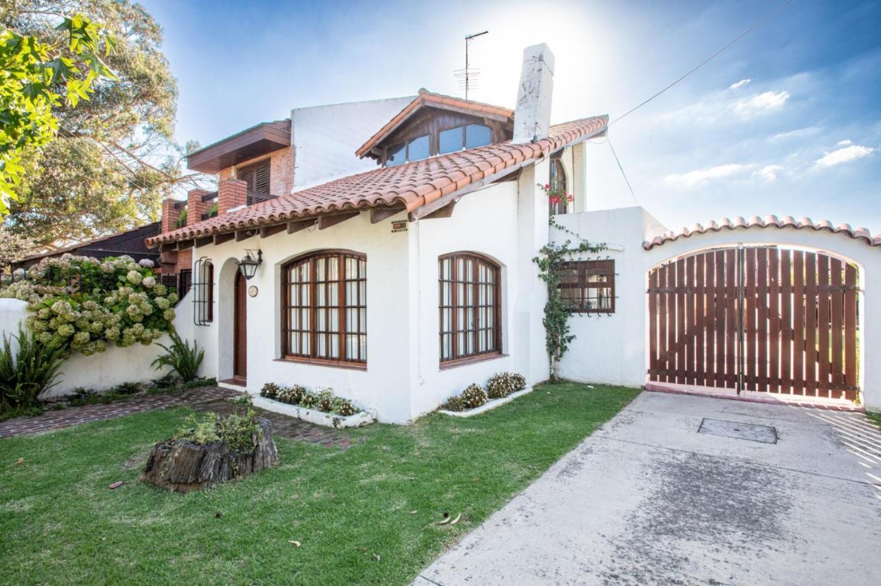Chalet En Barrio Parque Mar del Plata Exteriör bild